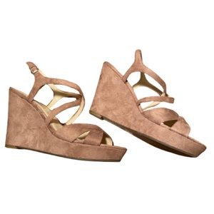 Marc Fisher • Mauve Suede Wedges